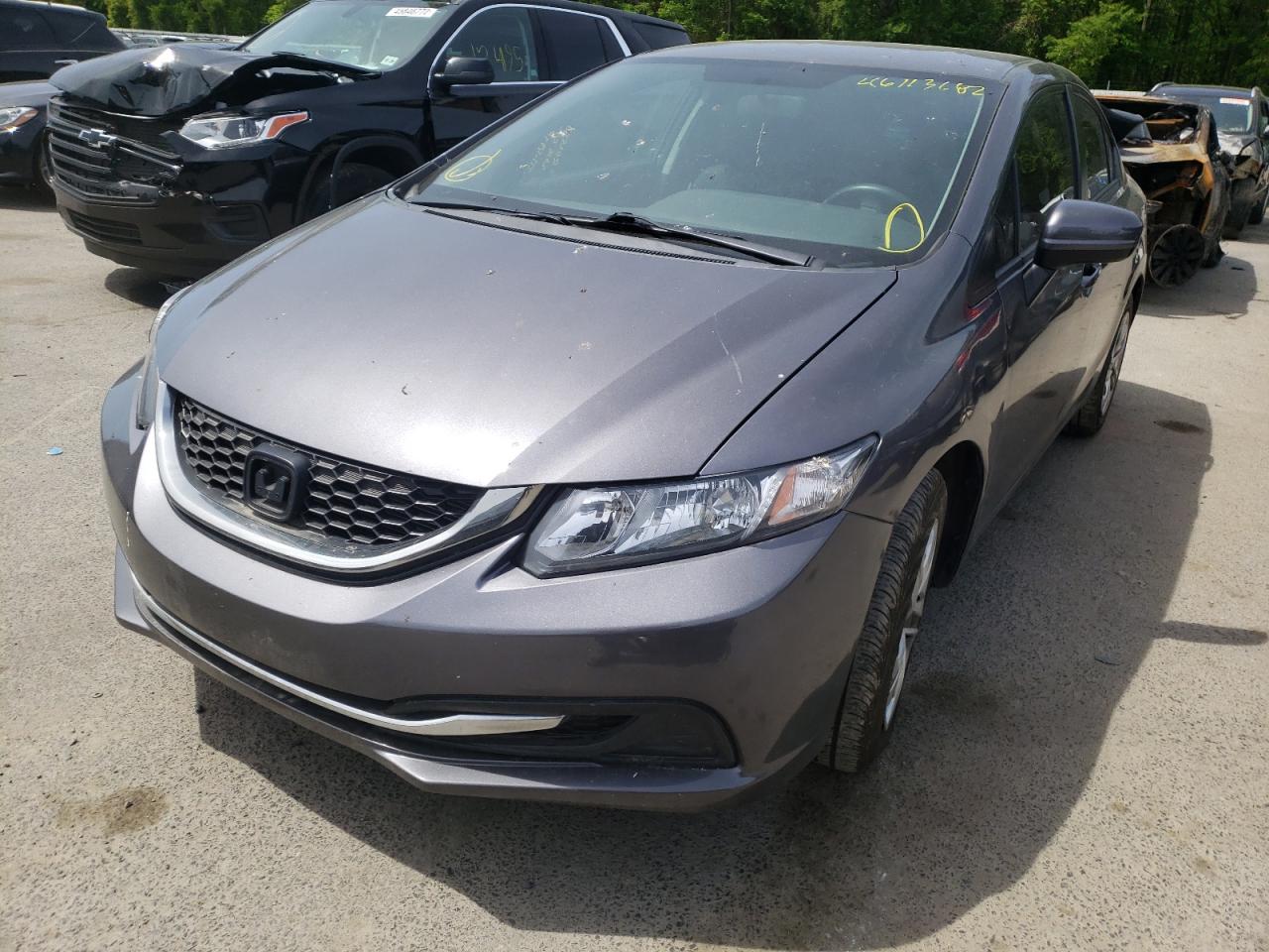 Photo 2 from auction – 2015 HONDA CIVIC LX with VIN 19XFB2F56FE244206