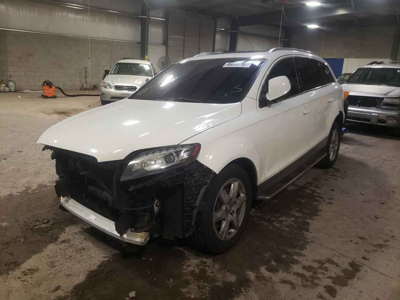 Photo 2 from auction – 2010 AUDI Q7 PREMIUM with VIN WA1LYAFE9AD006589