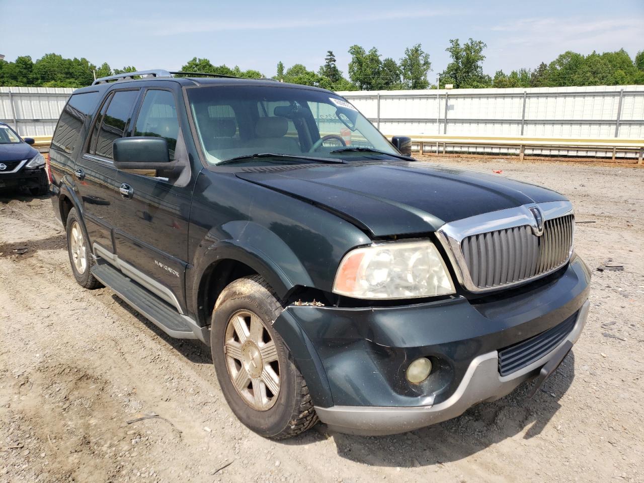 LINCOLN NAVIGATOR 2003 with VIN 5LMFU28R23LJ02148 - Photo from auction