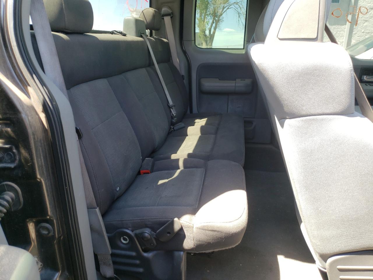 Photo 6 from auction – 2005 FORD F150 with VIN 1FTPX14585NA05088