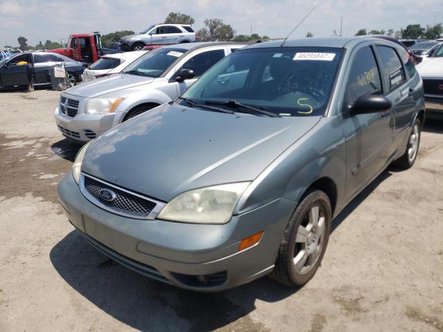 Photo 2 from auction – 2005 FORD FOCUS ZX5 with VIN 3FAFP37N05R129071
