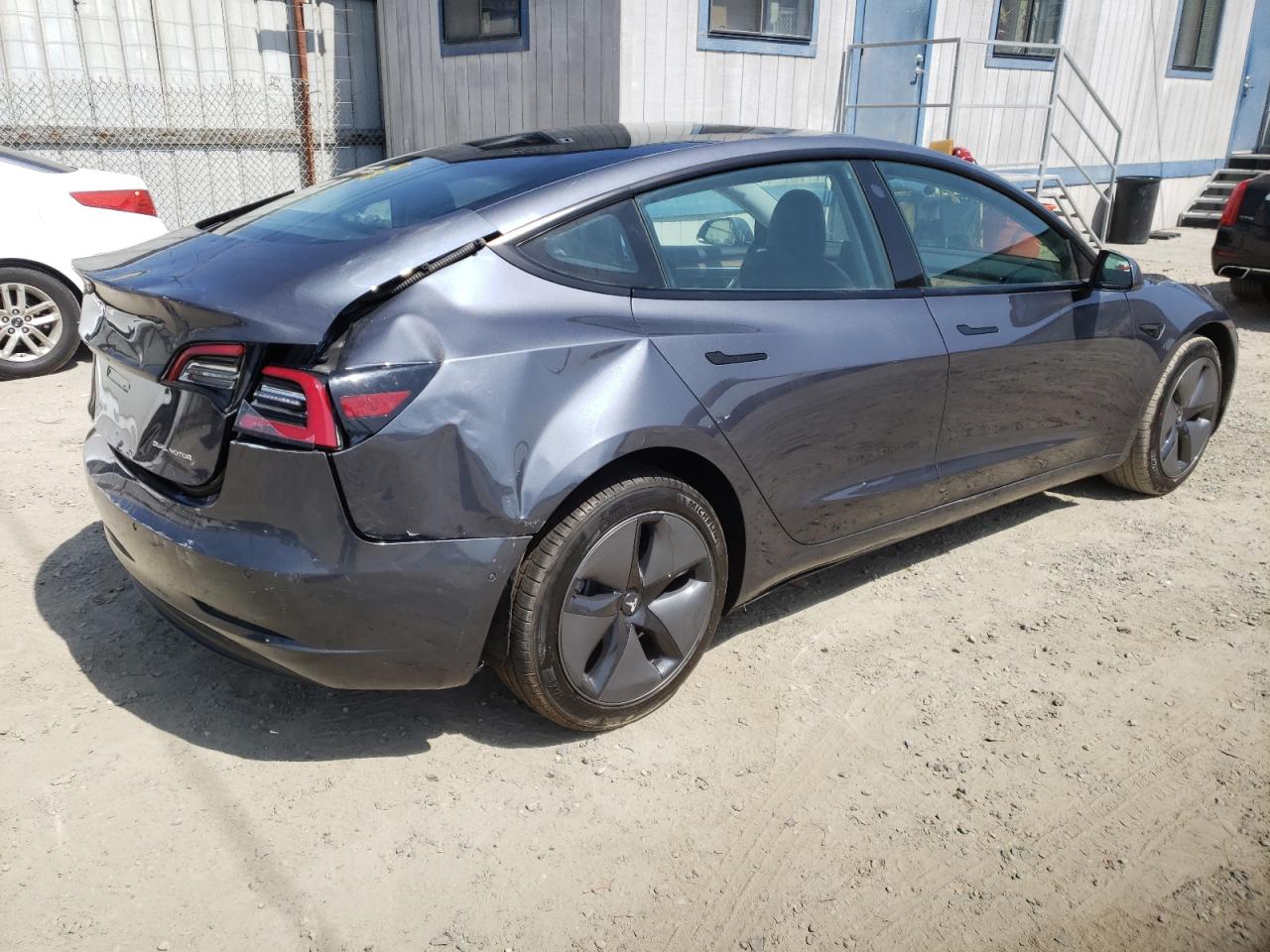 Photo 4 from auction – 2022 TESLA MODEL 3 with VIN 5YJ3E1EB2NF130532
