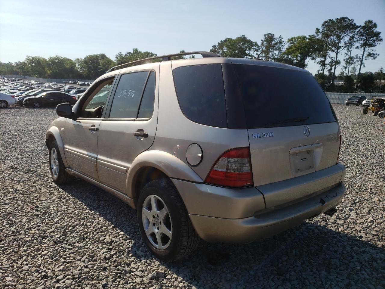 Photo 3 from auction – 2001 MERCEDES-BENZ ML 320 with VIN 4JGAB54E61A225614