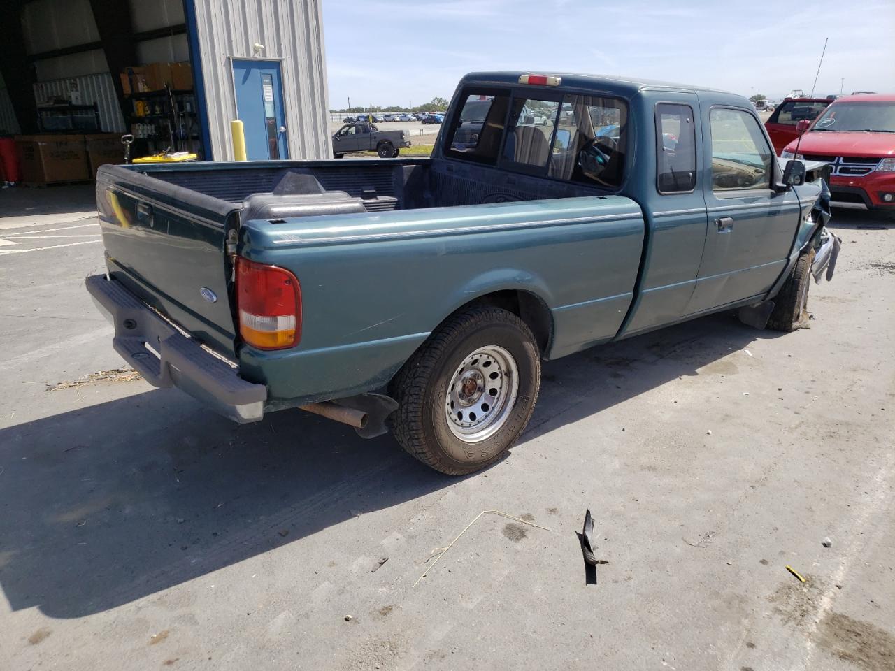 Photo 4 from auction – 1995 FORD RANGER SUP with VIN 1FTCR14UXSPA18084
