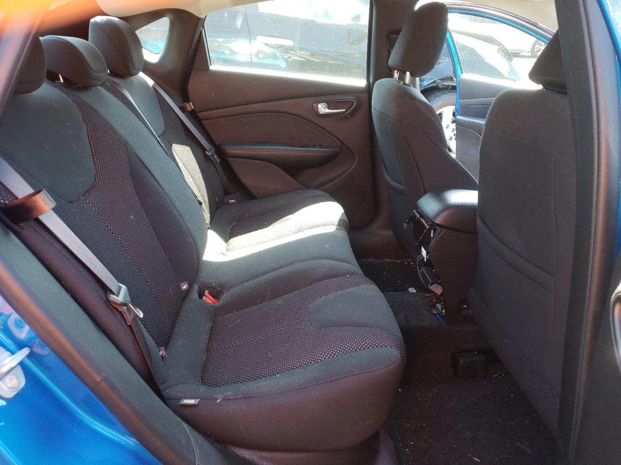 Photo 6 from auction – 2016 DODGE DART SE with VIN 1C3CDFAA6GD704027