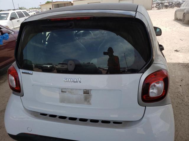 Photo 6 from auction – 2016 SMART FORTWO with VIN WMEFJ5DAXGK140418
