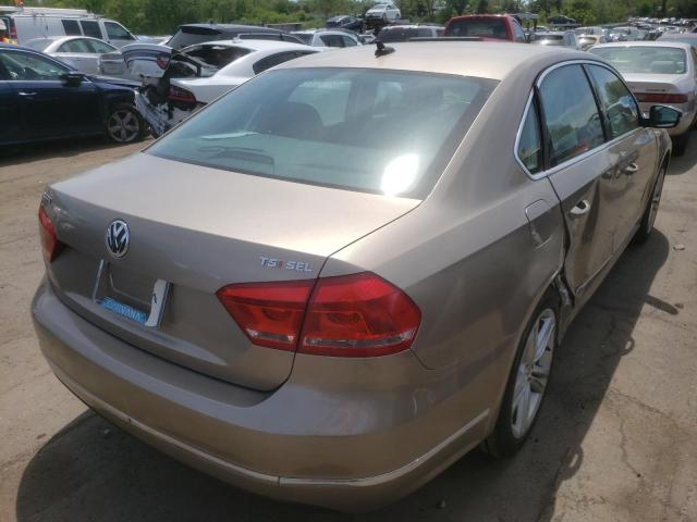 Photo 4 from auction – 2015 VOLKSWAGEN PASSAT SEL with VIN 1VWCT7A38FC050011