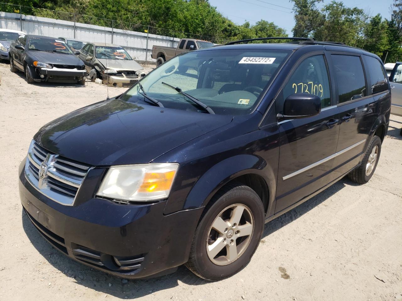 Photo 2 from auction – 2010 DODGE GRAND CARA with VIN 2D4RN5DX2AR144673