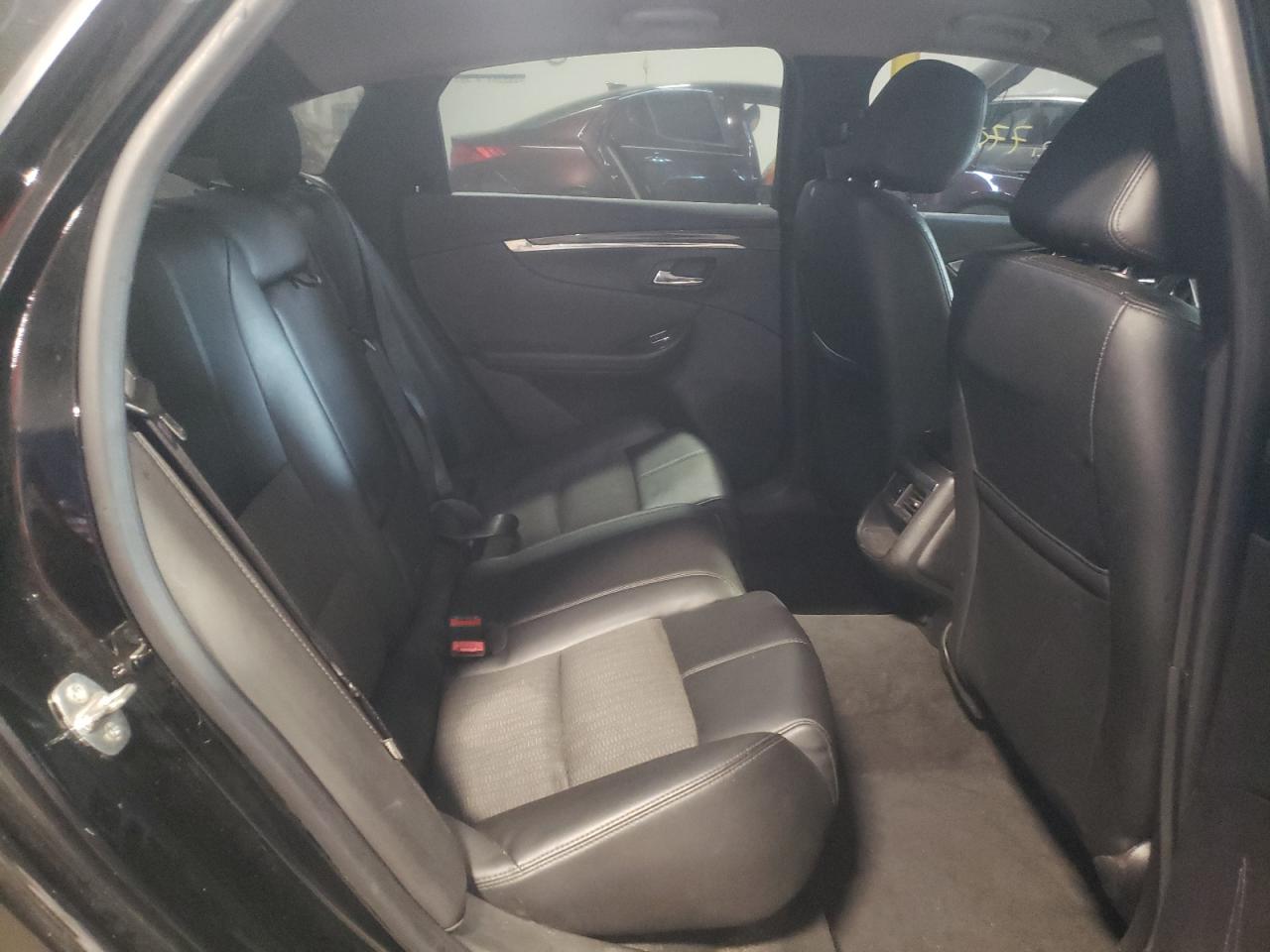 Photo 6 from auction – 2017 CHEVROLET IMPALA LT with VIN 2G1105S3XH9160714