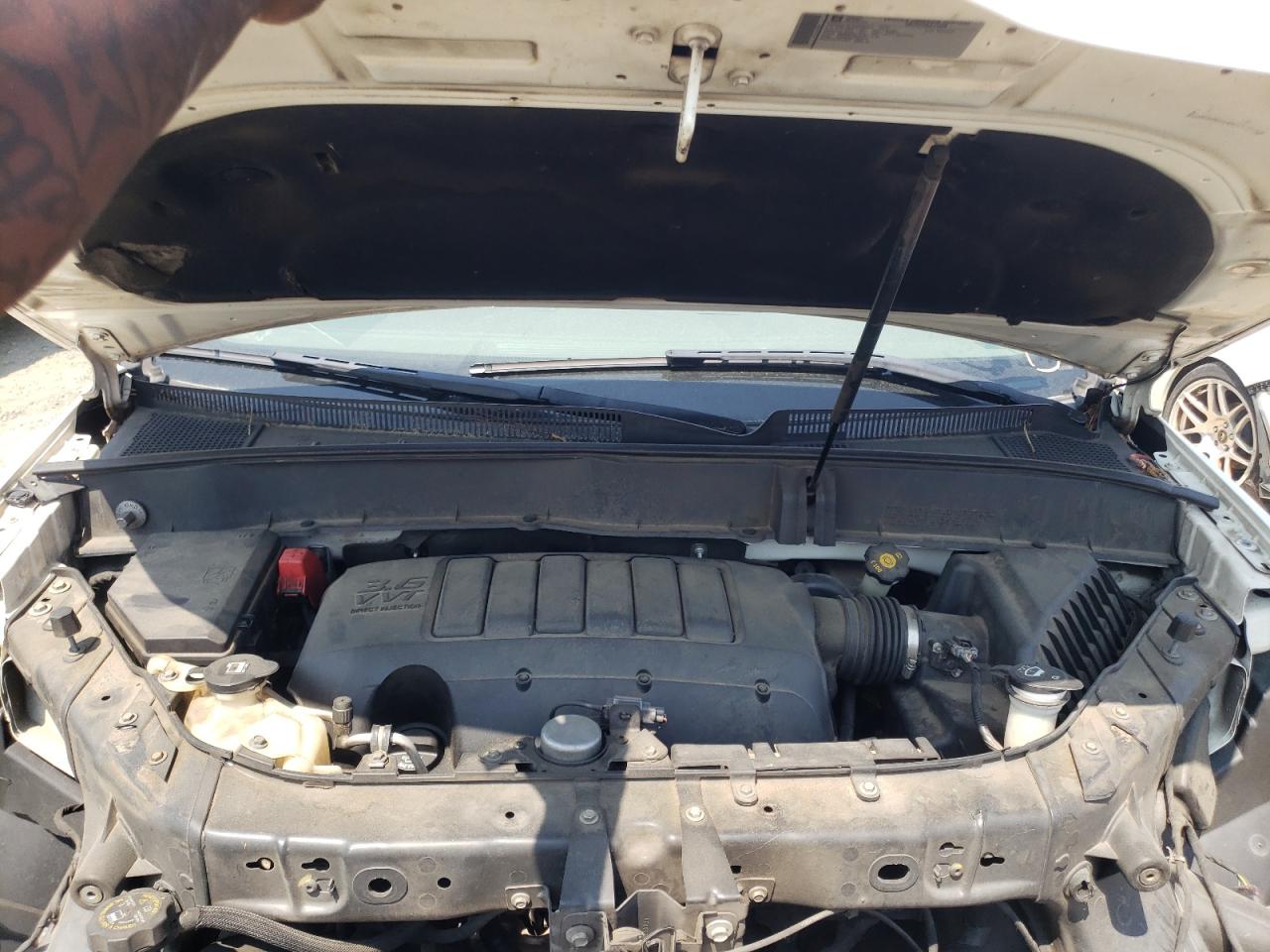 Photo 7 from auction – 2012 CHEVROLET TRAVERSE L with VIN 1GNKRGED2CJ165864