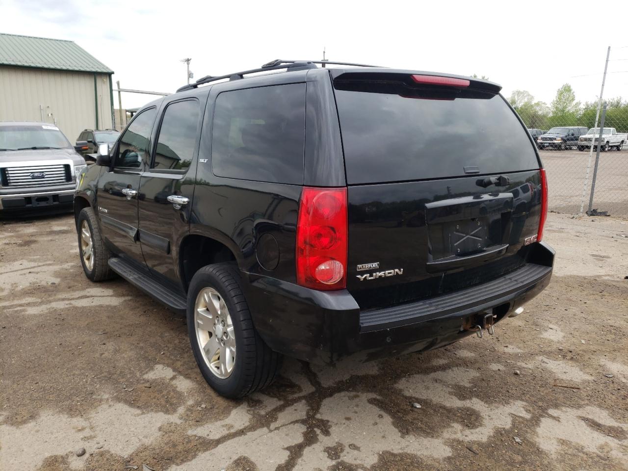Photo 3 from auction – 2007 GMC YUKON with VIN 1GKFK13087J349728