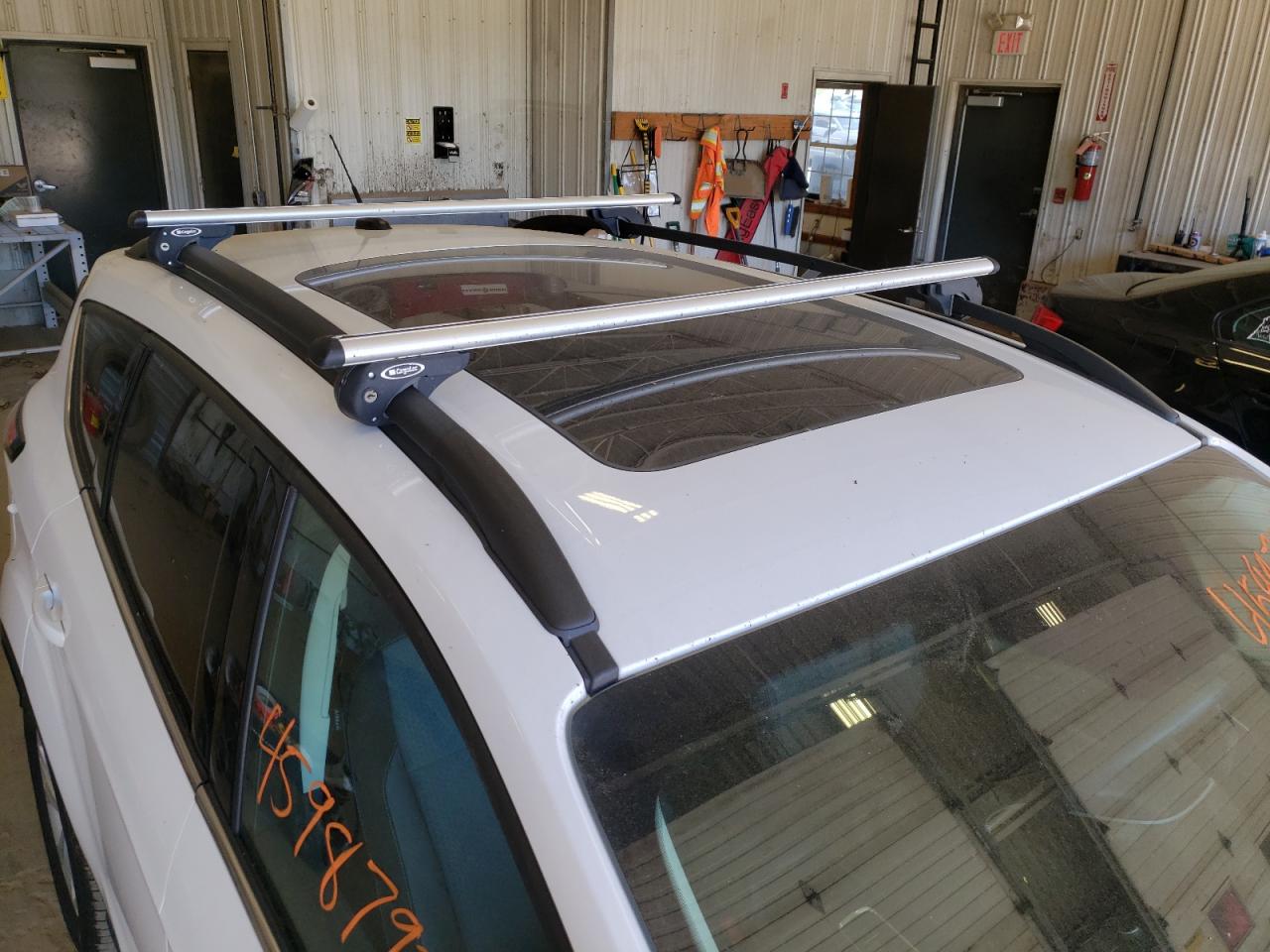 Photo 9 from auction – 2018 FORD ESCAPE SE with VIN 1FMCU9GD7JUA66064