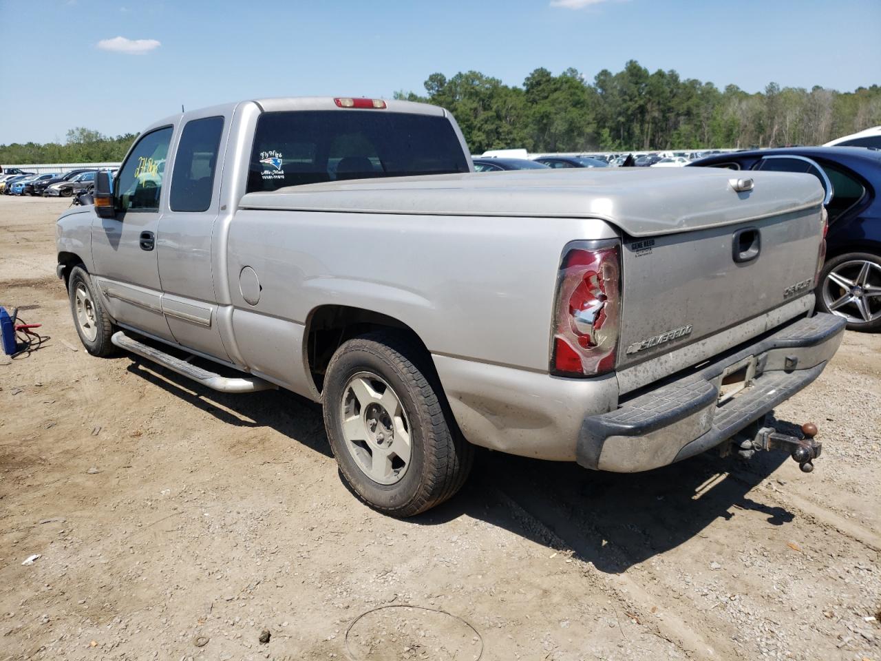 Photo 3 from auction – 2005 CHEVROLET SILVERADO with VIN 2GCEC19T351140118
