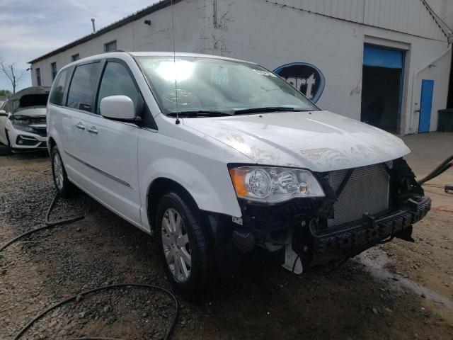 CHRYSLER TOWN & COU 2015 with VIN 2C4RC1BG4FR630259 - Photo from auction