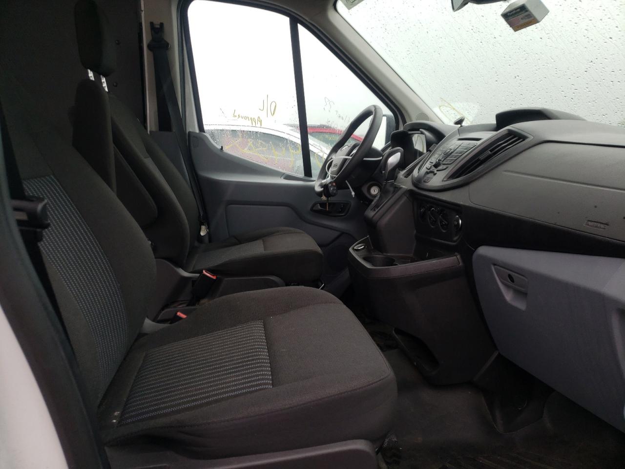Photo 5 from auction – 2019 FORD TRANSIT T- with VIN 1FTYR2CM8KKB07811