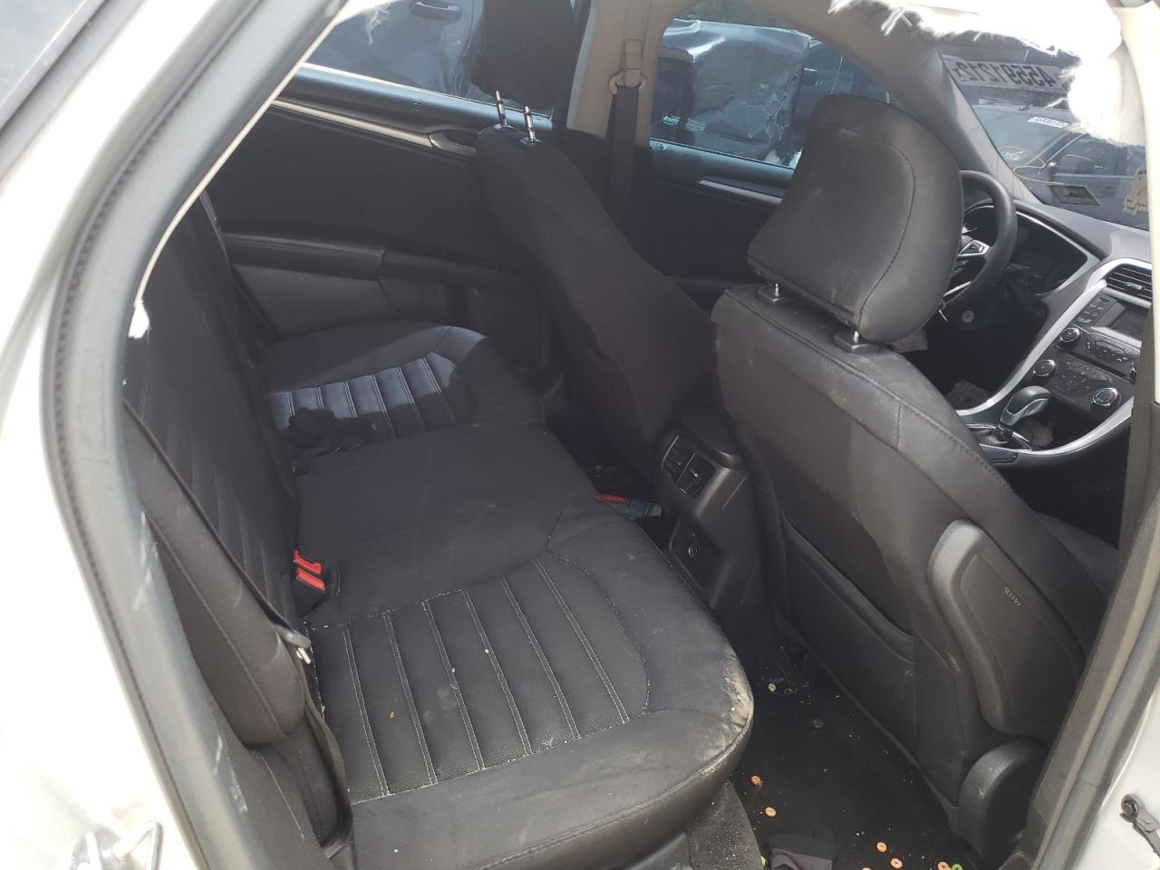 Photo 6 from auction – 2015 FORD FUSION SE with VIN 3FA6P0H79FR265909