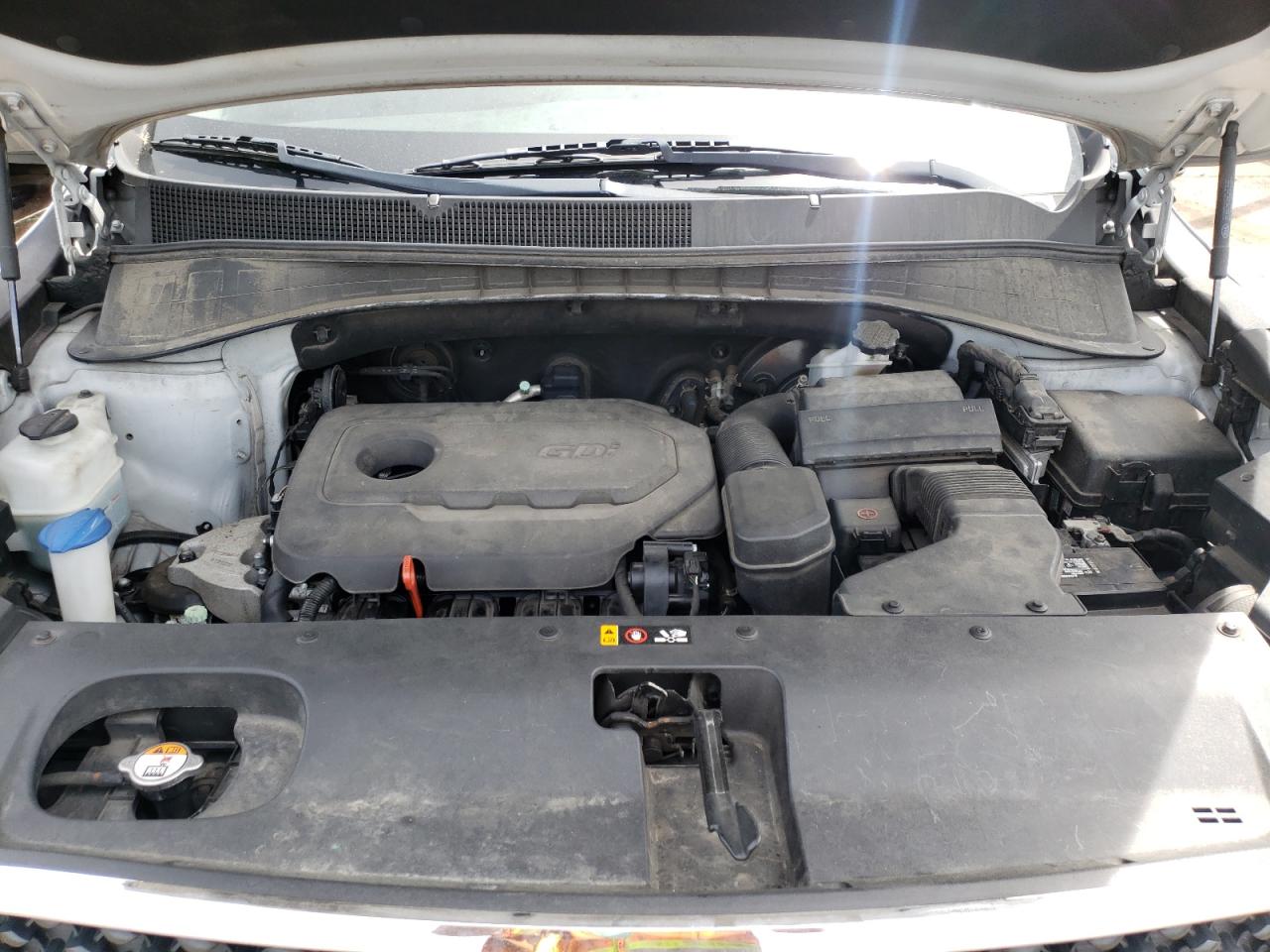 Photo 7 from auction – 2016 KIA SORENTO LX with VIN 5XYPG4A31GG048265
