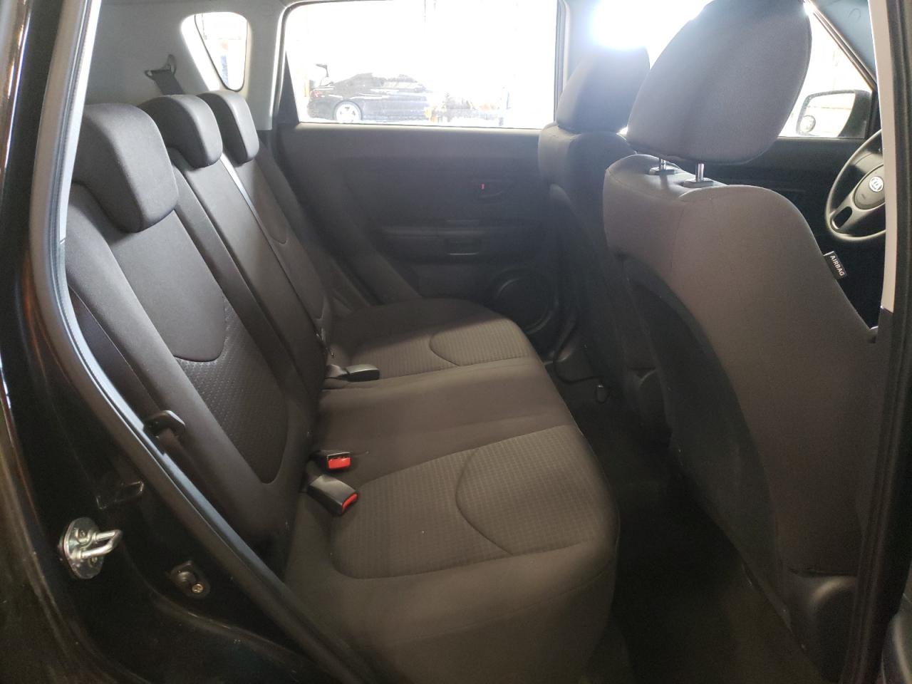 Photo 6 from auction – 2010 KIA SOUL with VIN KNDJT2A15A7122540