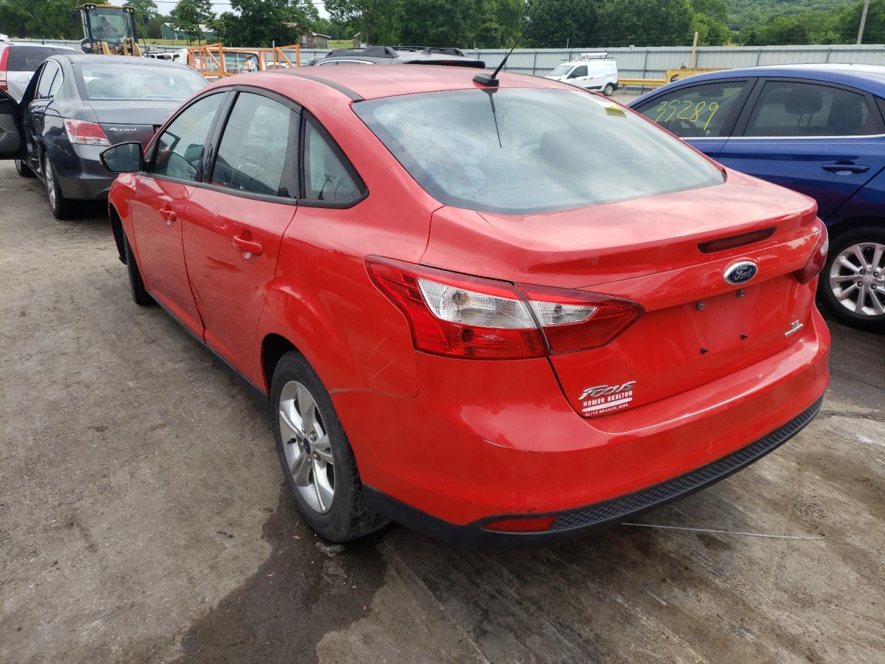Фото 3 с аукциона – 2014 FORD FOCUS SE с VIN 1FADP3F2XEL345510