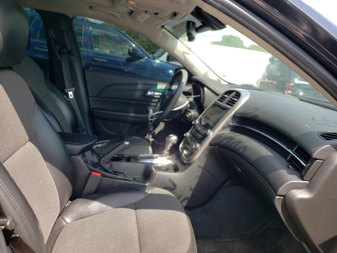 Photo 5 from auction – 2014 CHEVROLET MALIBU 1LT with VIN 1G11C5SLXEF250438