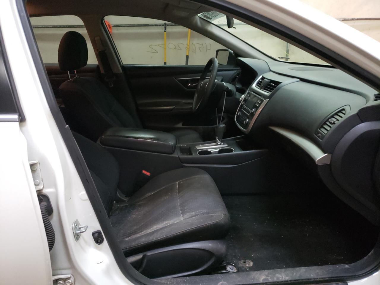 Photo 5 from auction – 2016 NISSAN ALTIMA 2.5 with VIN 1N4AL3AP1GC242772