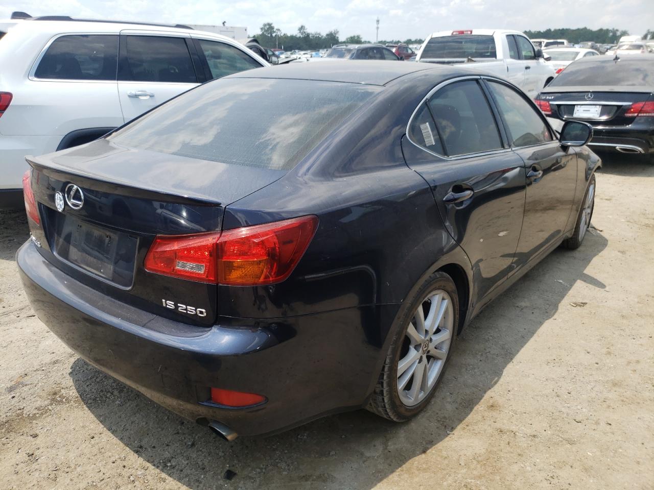 Photo 4 from auction – 2006 LEXUS IS 250 with VIN JTHBK262065009136