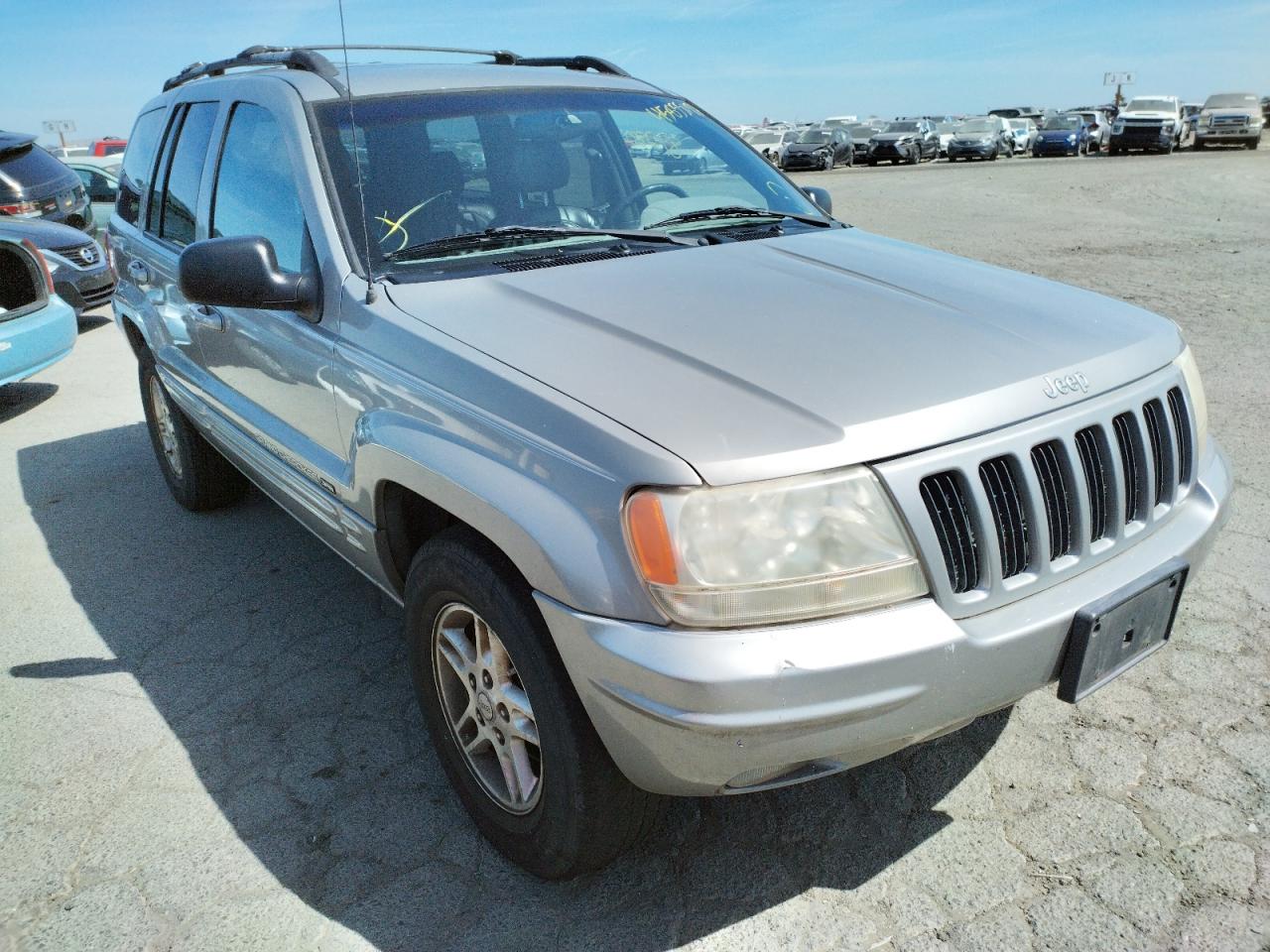 JEEP GRAND CHER 2000 with VIN 1J4G258N2YC329129 - Photo from auction