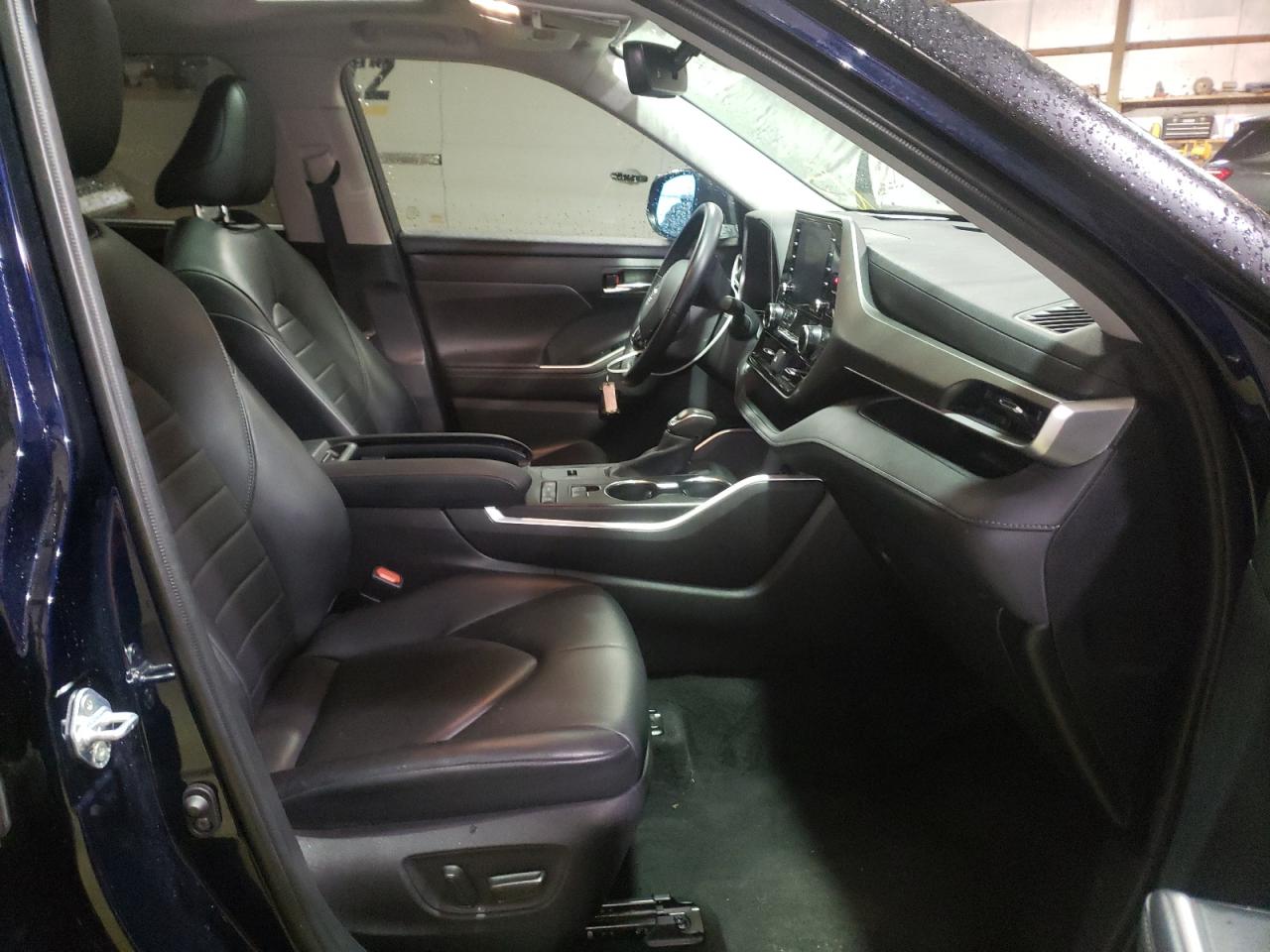 Photo 5 from auction – 2020 TOYOTA HIGHLANDER with VIN 5TDGZRAH2LS009278