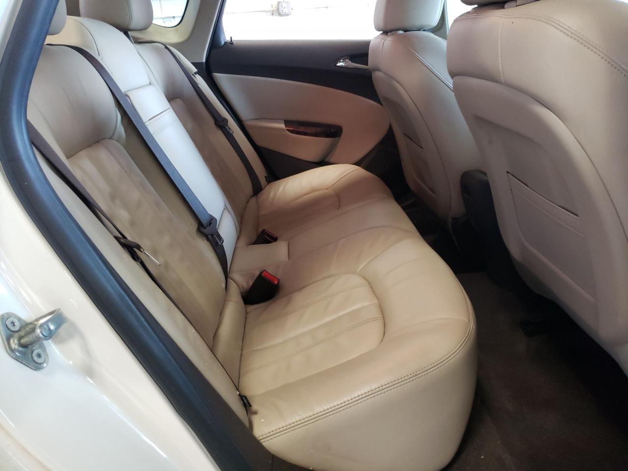 Photo 6 from auction – 2012 BUICK VERANO with VIN 1G4PS5SK8C4170829