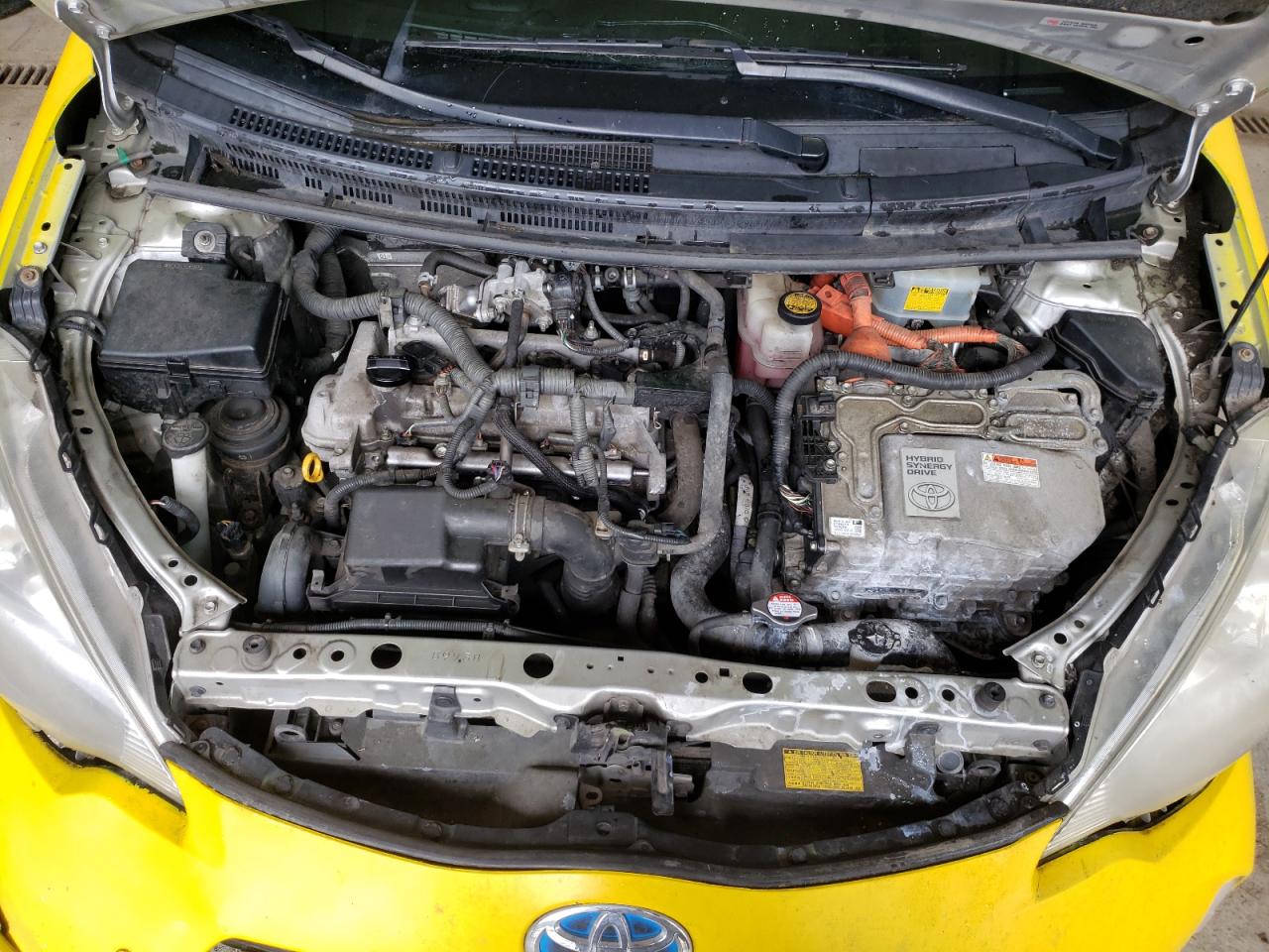 Photo 7 from auction – 2012 TOYOTA PRIUS C with VIN JTDKDTB3XC1519609