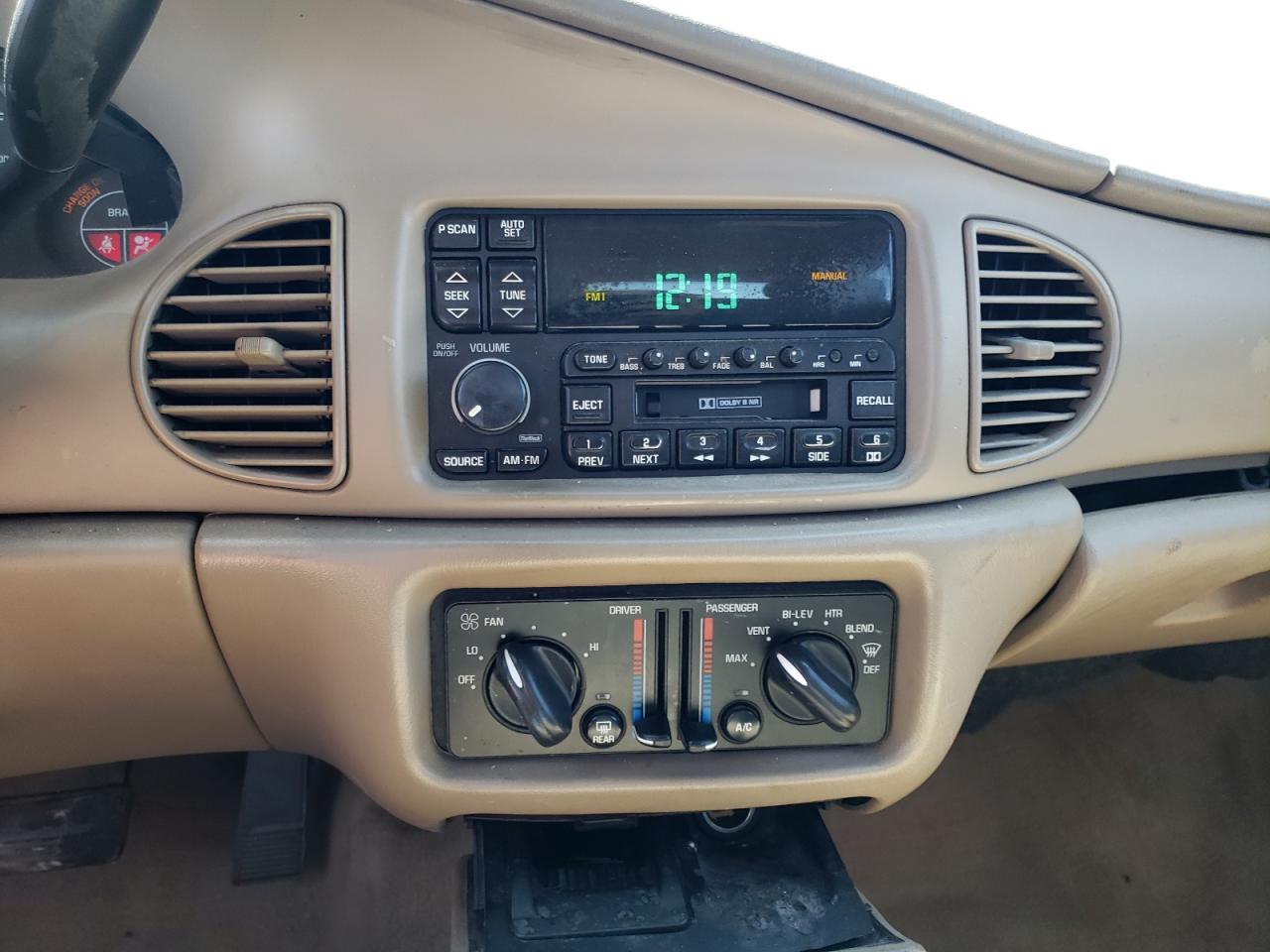 Photo 9 from auction – 2003 BUICK CENTURY CU with VIN 2G4WS52J531200691
