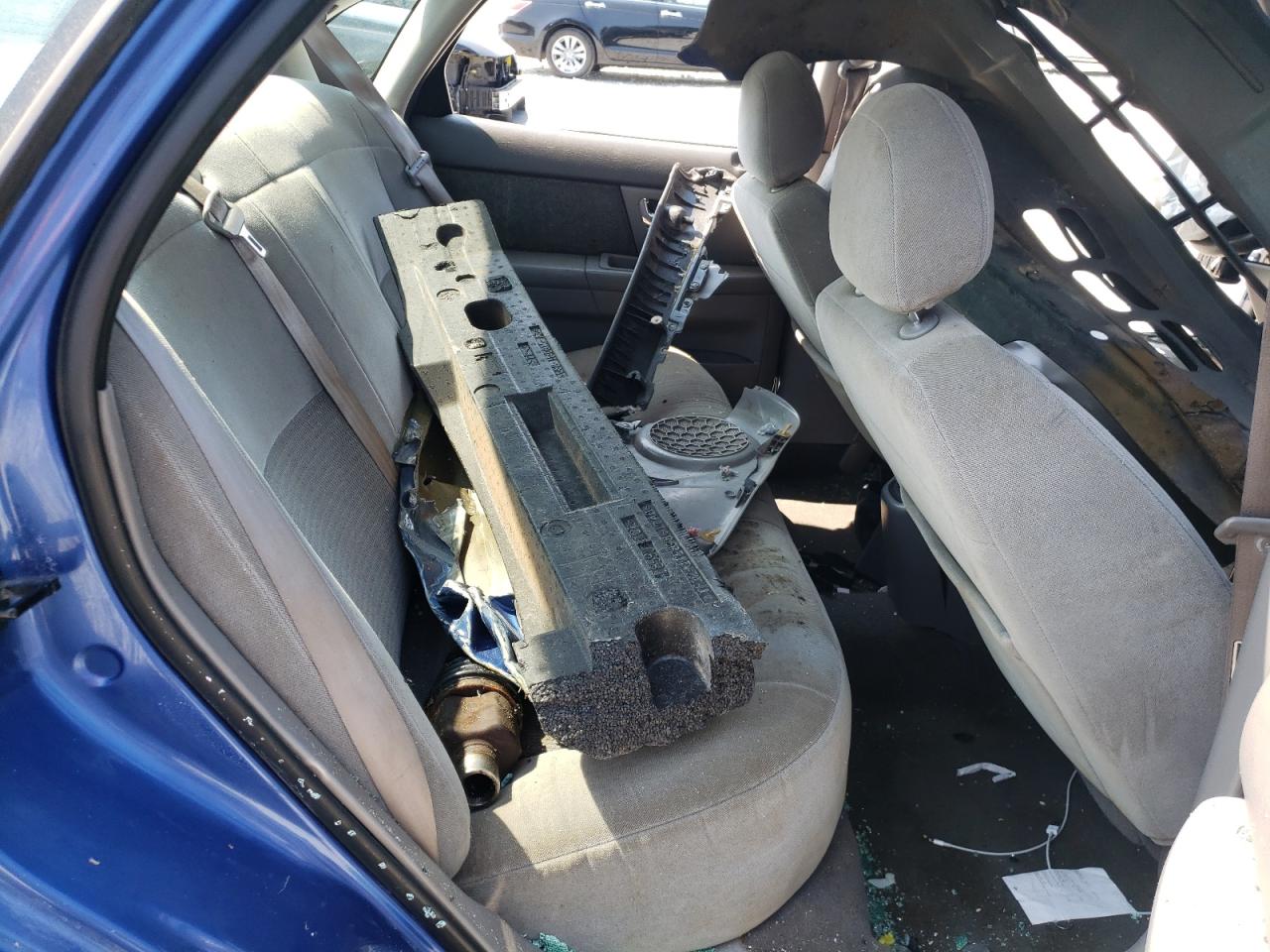 Photo 6 from auction – 2003 FORD TAURUS SE with VIN 1FAFP53U53A141362