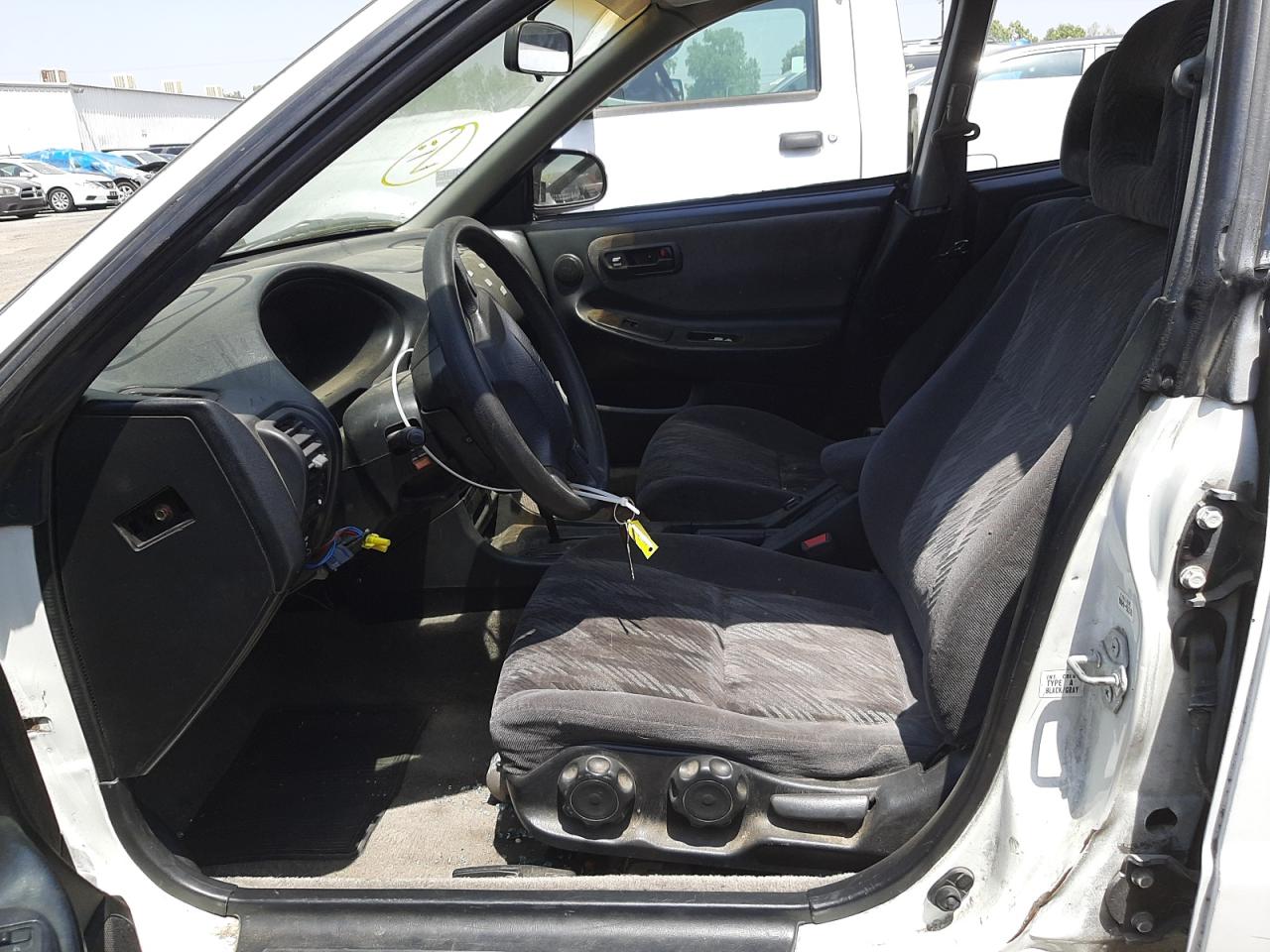 Photo 5 from auction – 1998 ACURA INTEGRA LS with VIN JH4DB7656WS005710