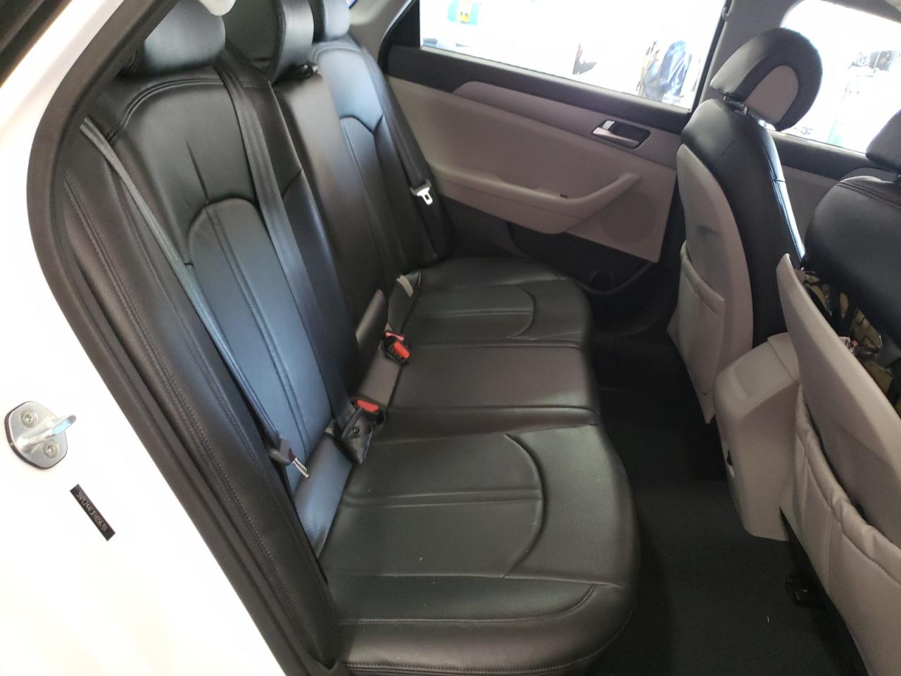 Photo 6 from auction – 2015 HYUNDAI SONATA SE with VIN 5NPE24AF3FH056701