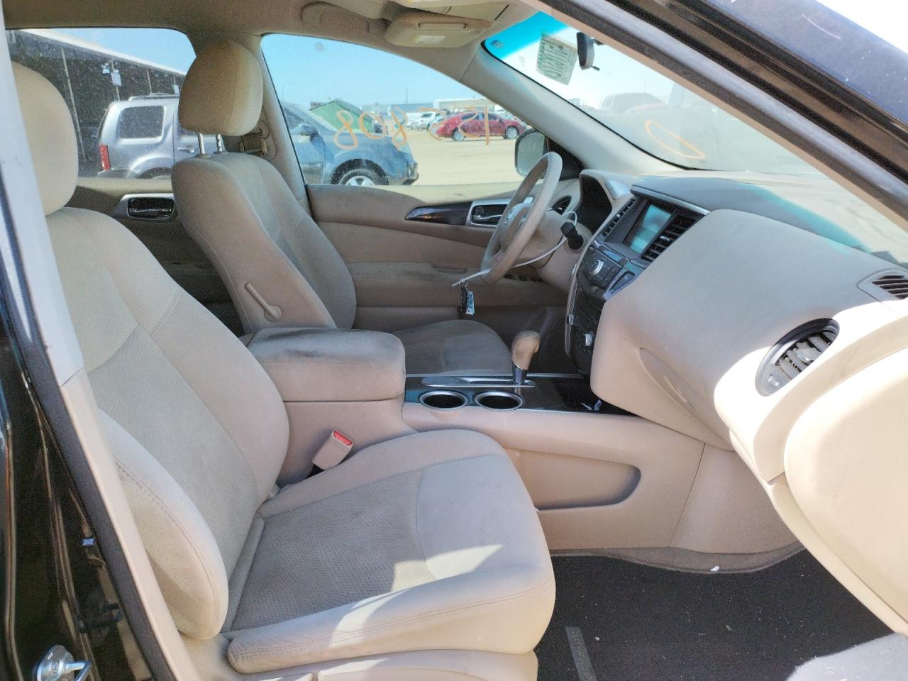 Photo 5 from auction – 2014 NISSAN PATHFINDER with VIN 5N1AR2MN3EC643441
