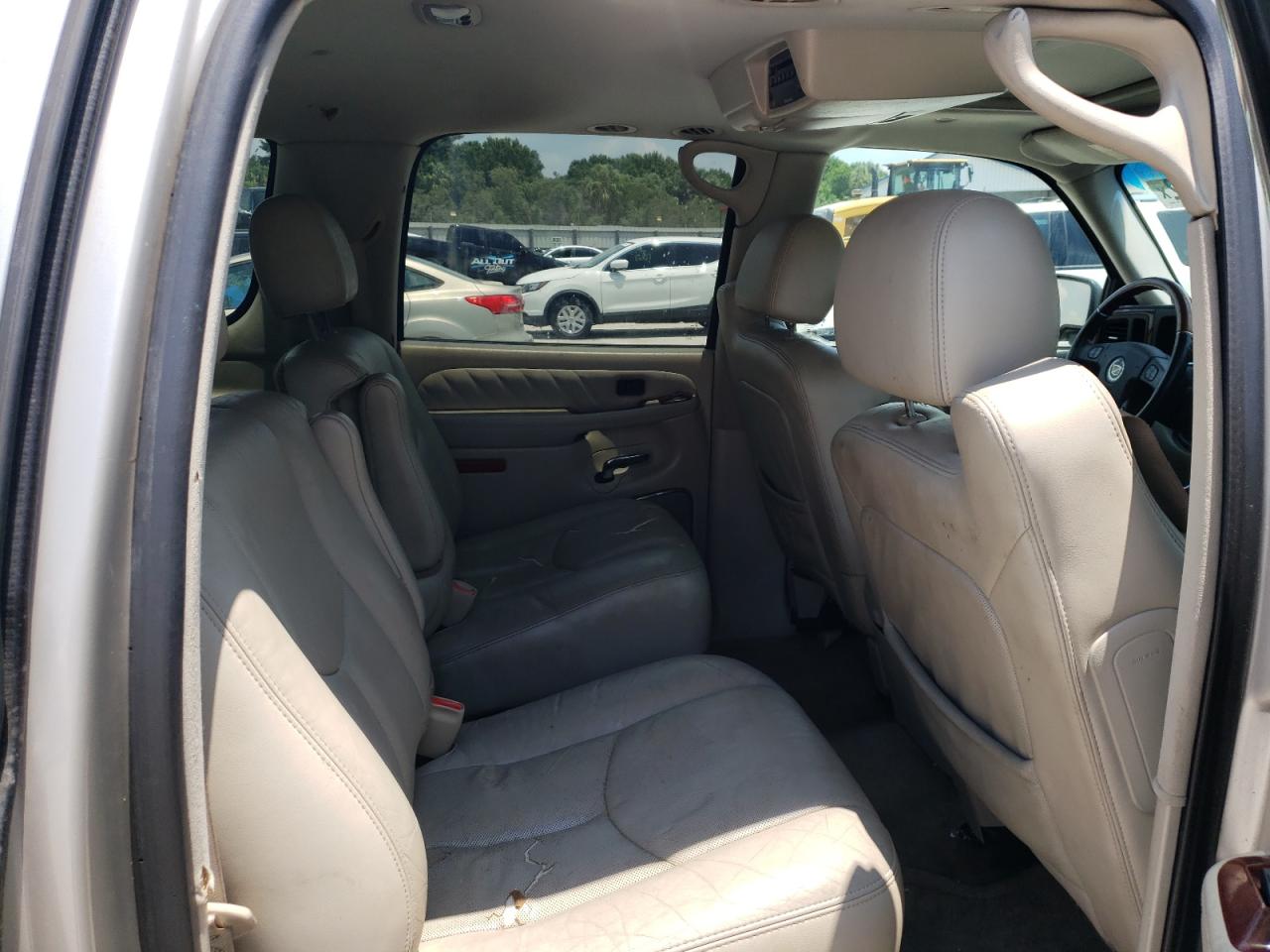 Photo 6 from auction – 2004 CADILLAC ESCALADE E with VIN 3GYFK66N74G320440