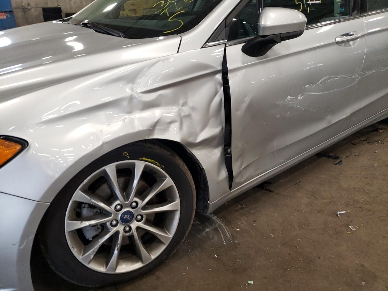 Photo 9 from auction – 2017 FORD FUSION SE with VIN 3FA6P0HD9HR173286
