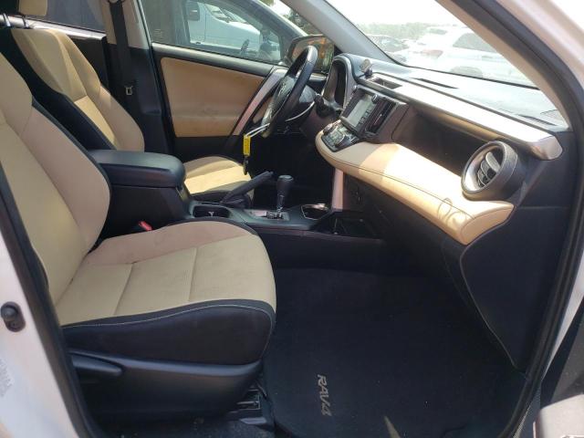 Photo 5 from auction – 2017 TOYOTA RAV4 XLE with VIN JTMWFREVXHD107031