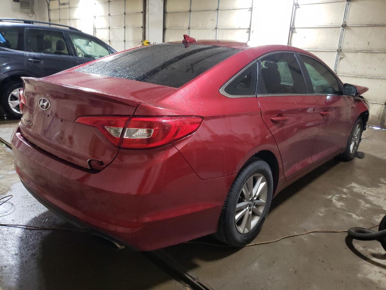 Photo 4 from auction – 2016 HYUNDAI SONATA SE with VIN 5NPE24AF0GH283121