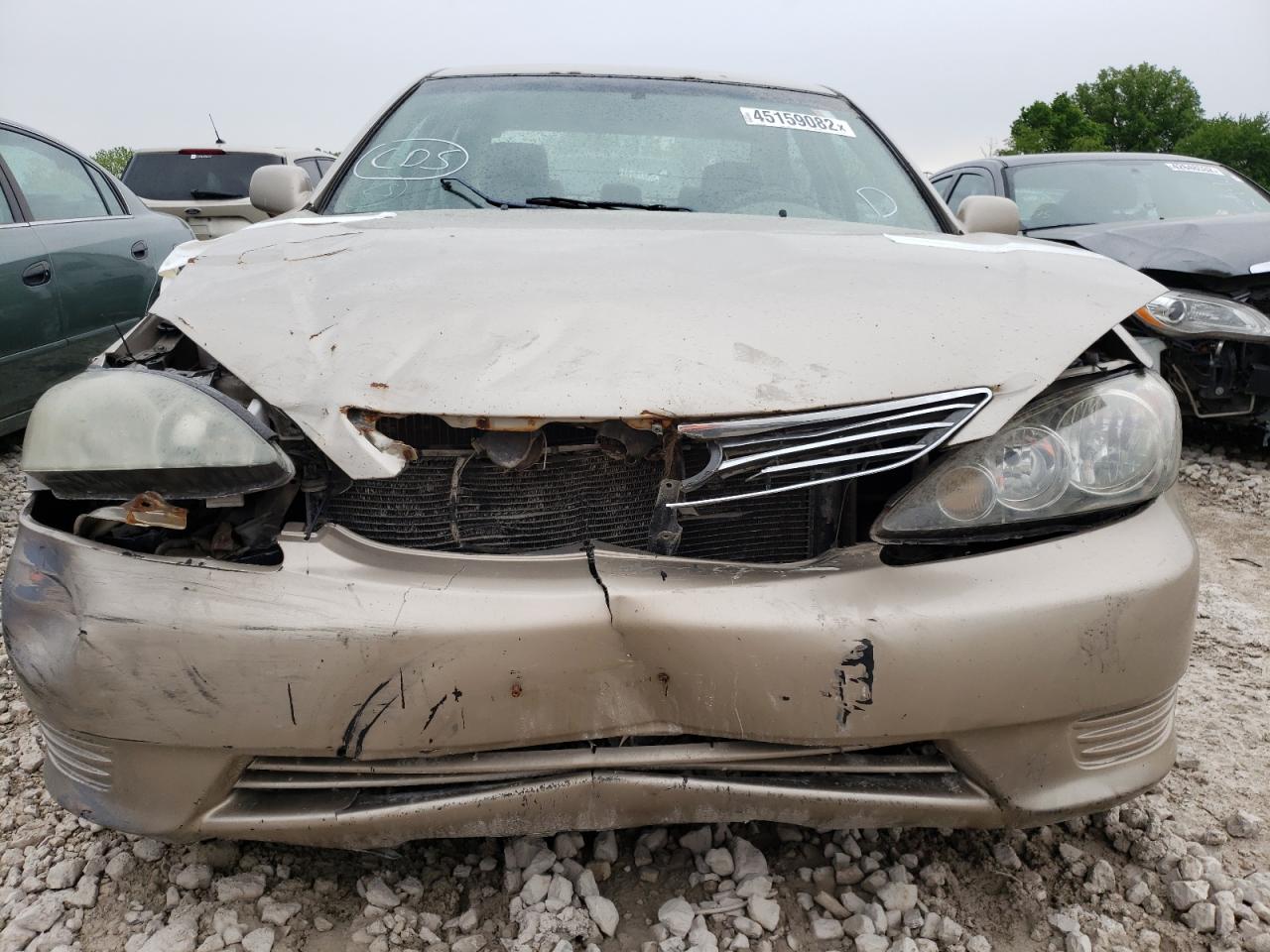 Photo 9 from auction – 2005 TOYOTA CAMRY LE with VIN 4T1BE32K15U035670