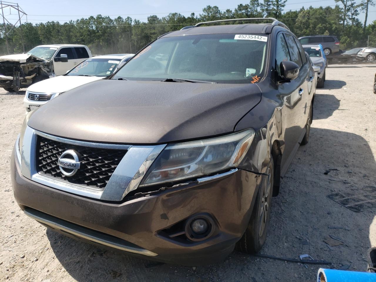 Photo 2 from auction – 2015 NISSAN PATHFINDER with VIN 5N1AR2MNXFC713843