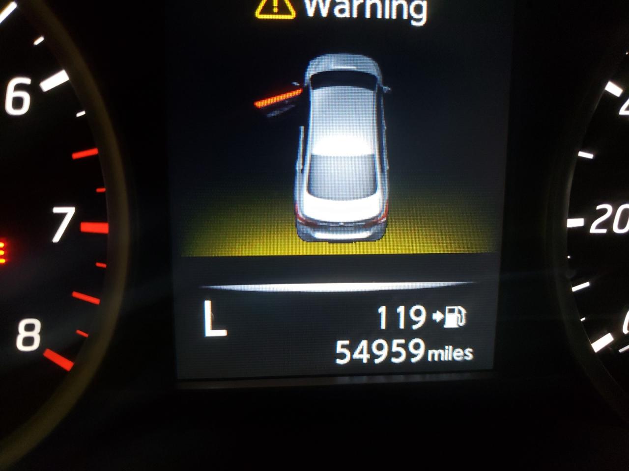Photo 8 from auction – 2018 NISSAN SENTRA S with VIN 3N1AB7AP1JL603761