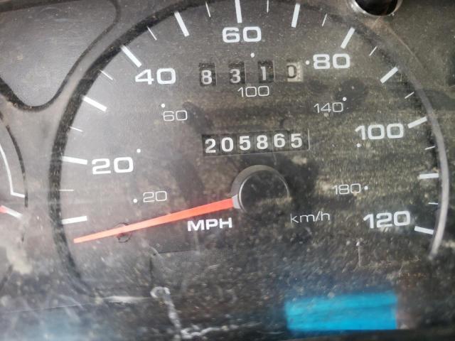 Photo 8 from auction – 2002 FORD TAURUS with VIN 1FAFP55202A211067