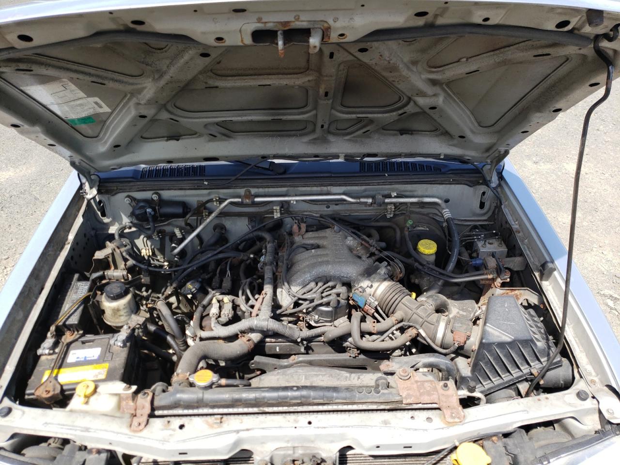 Photo 7 from auction – 2002 NISSAN FRONTIER C with VIN 1N6ED27T42C330440