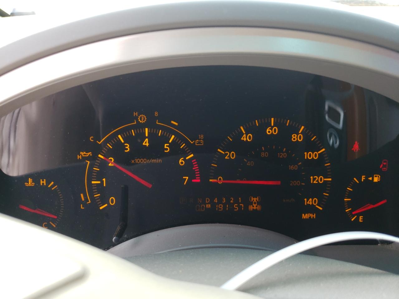 Photo 8 from auction – 2004 INFINITI QX56 with VIN 5N3AA08C84N811301