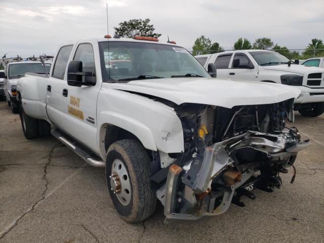 CHEVROLET SILVERADO 2004 with VIN 1GCJK33134F174216 - Photo from auction