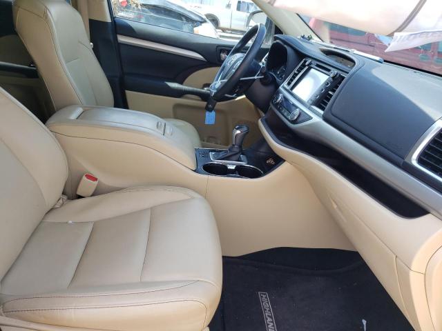Photo 5 from auction – 2016 TOYOTA HIGHLANDER with VIN 5TDKKRFH7GS126870