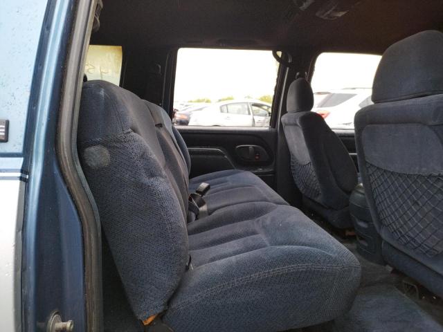Photo 8 from auction – 1997 GMC SUBURBAN C with VIN 1GKGC26J7VJ710374
