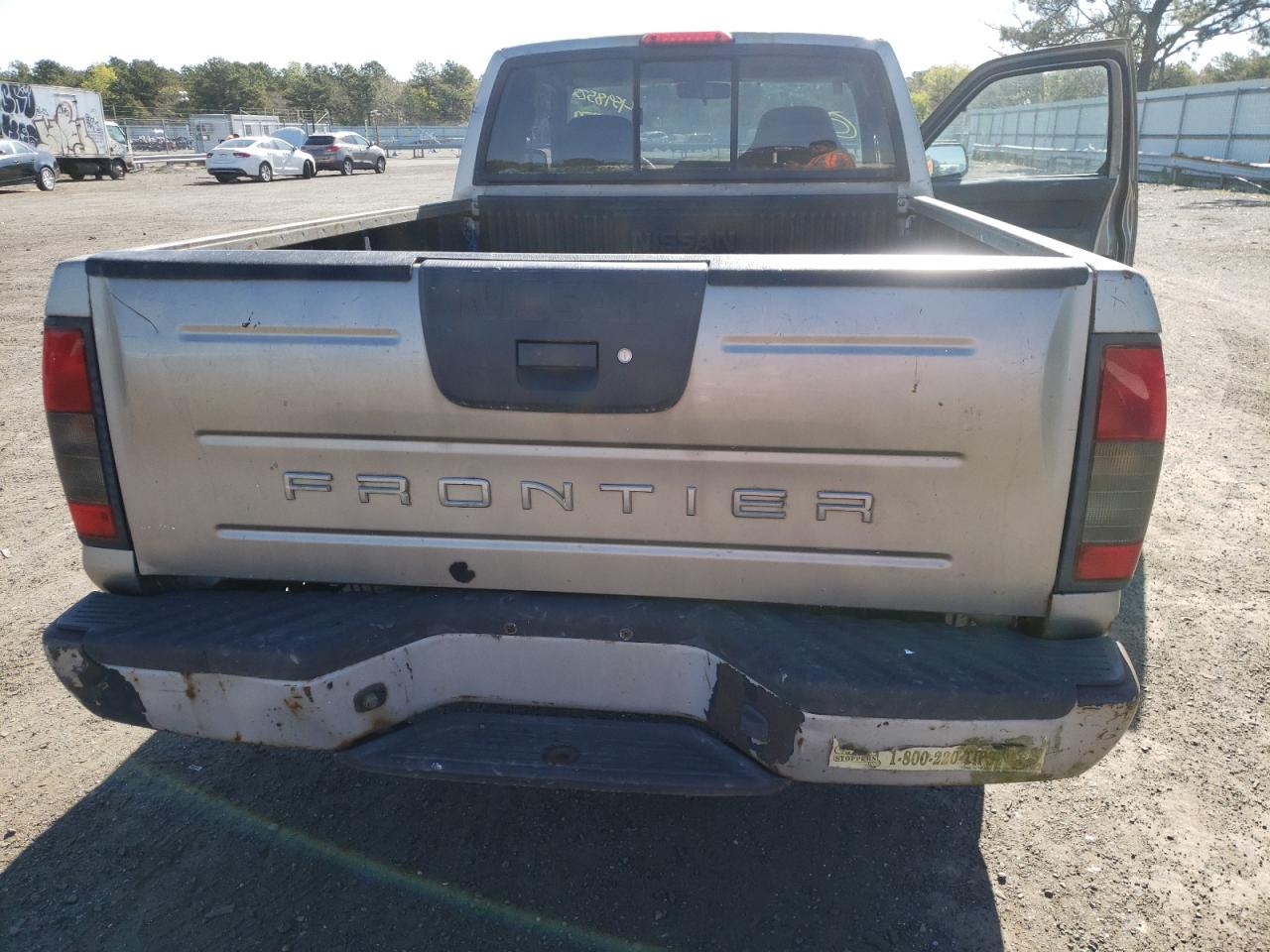 Photo 6 from auction – 2001 NISSAN FRONTIER K with VIN 1N6DD26S61C331379