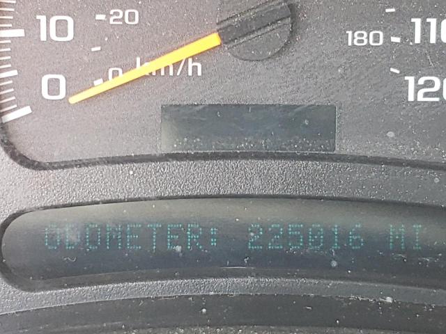 Photo 8 from auction – 2004 GMC YUKON with VIN 3GKFK16ZX4G104646